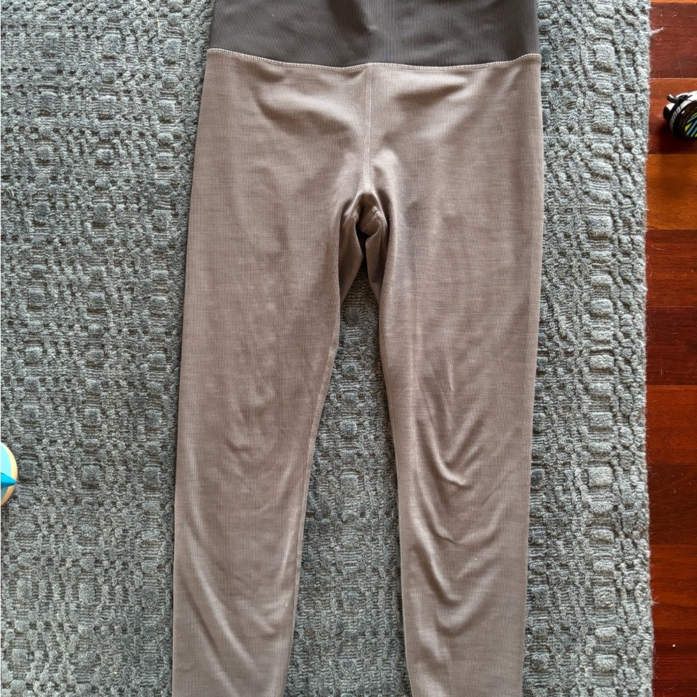 Vuori Lux Rib Studio Legging heather Gray (Lrg) - Picture 2 of 2